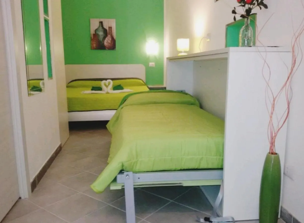 Case Vacanza Da Marco&Mary Giardini Naxos Vendégház