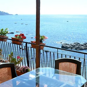 Maison d'hôtes Teocle, Giardini-Naxos