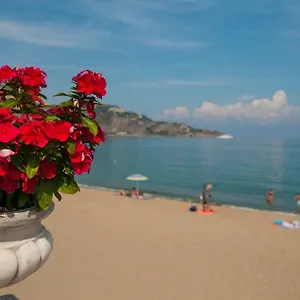 Maison d'hôtes Mediterraneo, Giardini-Naxos